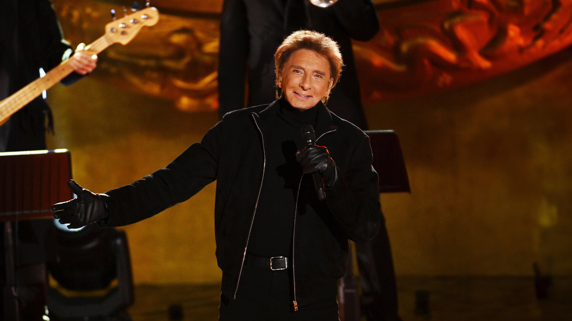 Barry Manilow live